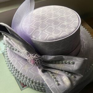 Chic Lavender Hat with Rhinestone Details
